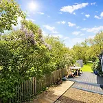 Holiday home Huus Ant Doerpsdiek *