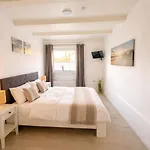 Holiday home Huus Ant Doerpsdiek