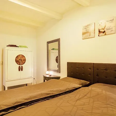 Huus Ant Dörpsdiek *